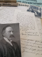 Briefe, Fotos, Manuskripte, Plakate, Bücher – wichtige Quellen zur Erforschung des Schriftstellers Friedrich Freudenthal