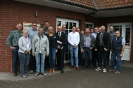 Projektteilnehmer mit Vertretern des 3N Kompetenzzentrums, des Maschinenringes Zeven sowie des Landkreises © Edith Kahnt-Ralle