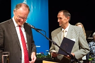 Ulrich Hartmann mit Ministerpräsident Stephan Weil